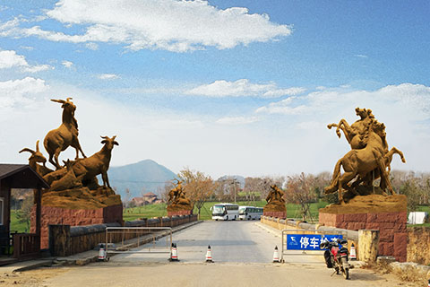 北京平谷山水文园·凯湖地产主题景观雕塑